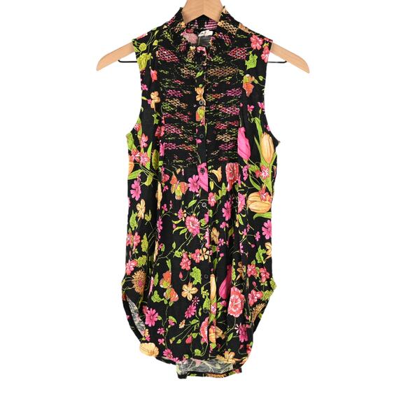 Anthropologie Tops - Anthro Akemi + Kin Black Floral Smocked Tank